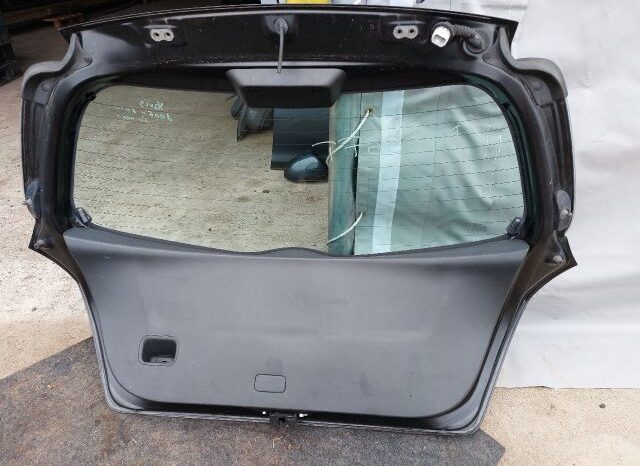 
								TOYOTA Csomagtérajtó (Részeivel) full									