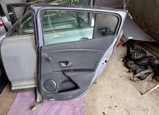 
								RENAULT Jobb hátsó Ajtó (Részeivel) full									