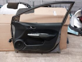 HONDA Jobb első Ajtó (Részeivel)