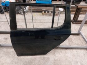 SKODA Bal hátsó Ajtó (Részeivel)