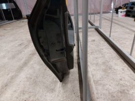 SKODA Bal hátsó Ajtó (Részeivel)