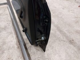 SKODA Bal hátsó Ajtó (Részeivel)