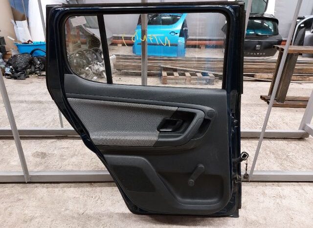 
								SKODA Bal hátsó Ajtó (Részeivel) full									
