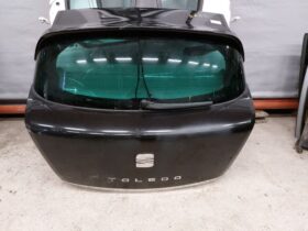 SEAT Csomagtérajtó (Részeivel)