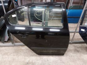 SKODA Jobb hátsó Ajtó (Részeivel)