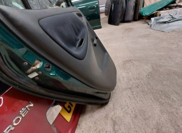 
								TOYOTA Bal hátsó Ajtó (Részeivel) full									