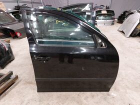 SKODA Jobb első Ajtó (Részeivel)