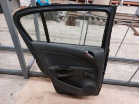 OPEL Bal hátsó Ajtó (Részeivel)