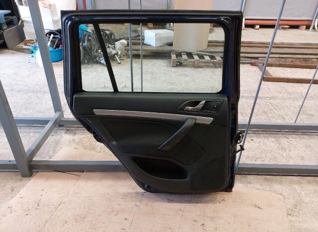 
								SKODA Bal hátsó Ajtó (Részeivel) full									