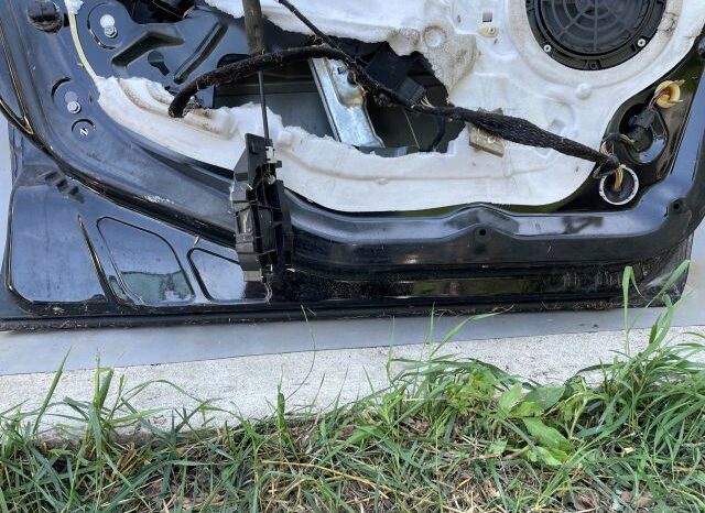 
								PEUGEOT Bal első Ajtó (Részeivel) full									