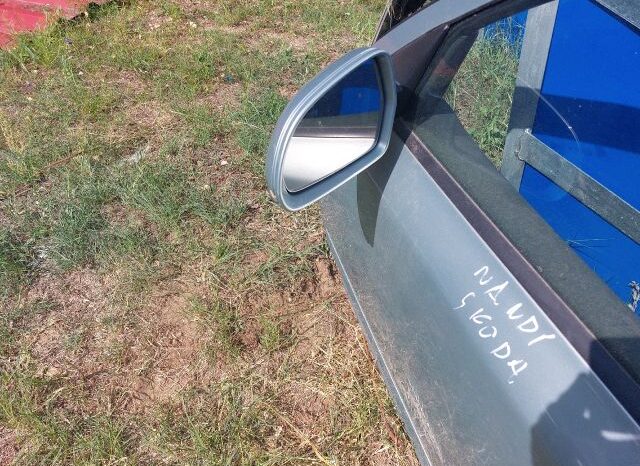 
								SKODA Bal első Ajtó (Részeivel) full									