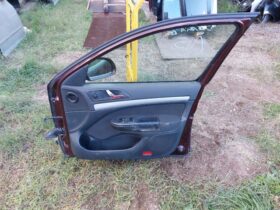 SKODA Jobb első Ajtó (Részeivel)