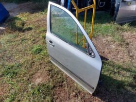 SKODA Jobb első Ajtó (Részeivel)