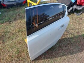 PEUGEOT Bal hátsó Ajtó (Részeivel)