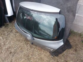 TOYOTA Csomagtérajtó (Részeivel)