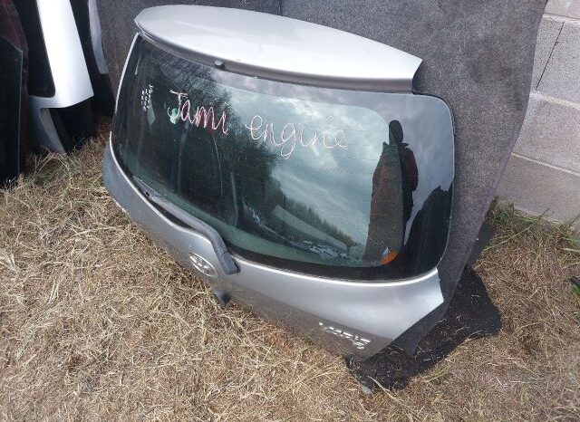 
								TOYOTA Csomagtérajtó (Részeivel) full									