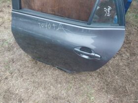 TOYOTA Bal hátsó Ajtó (Részeivel)