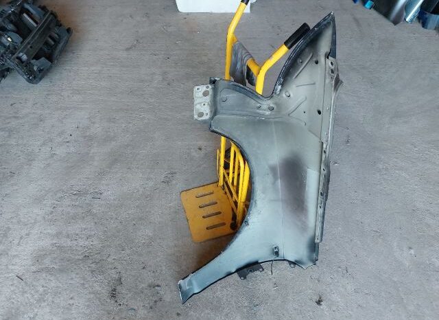 
								AUDI Jobb első Sárvédő full									