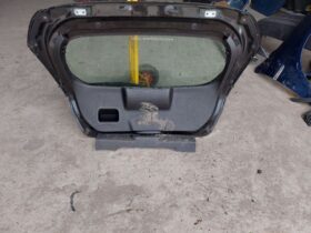 FORD Csomagtérajtó (Részeivel)