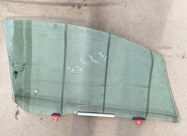 
								TOYOTA Bal első Ablak full									