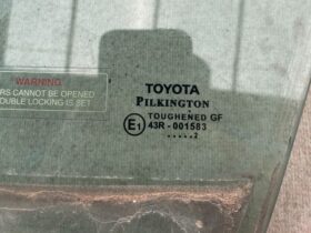 TOYOTA Bal első Ablak