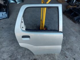 SUZUKI Jobb hátsó Ajtó (Részeivel)