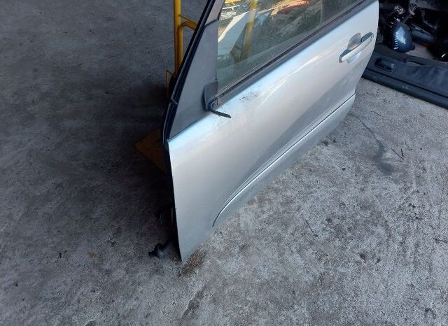 
								TOYOTA Bal első Ajtó (Részeivel) full									