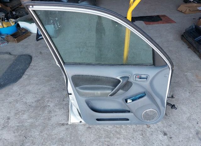 
								TOYOTA Bal első Ajtó (Részeivel) full									