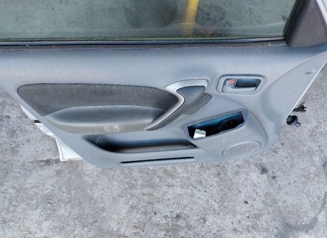 
								TOYOTA Bal első Ajtó (Részeivel) full									