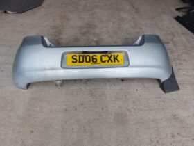 TOYOTA Hátsó Lökhárító (Részeivel)