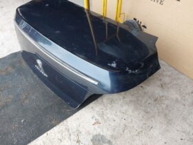 PEUGEOT Csomagtérajtó (Részeivel)