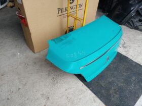 PEUGEOT Csomagtérajtó (Részeivel)