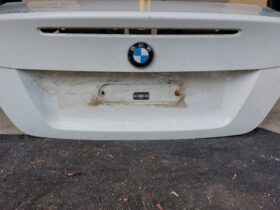 BMW Csomagtérajtó (Részeivel)