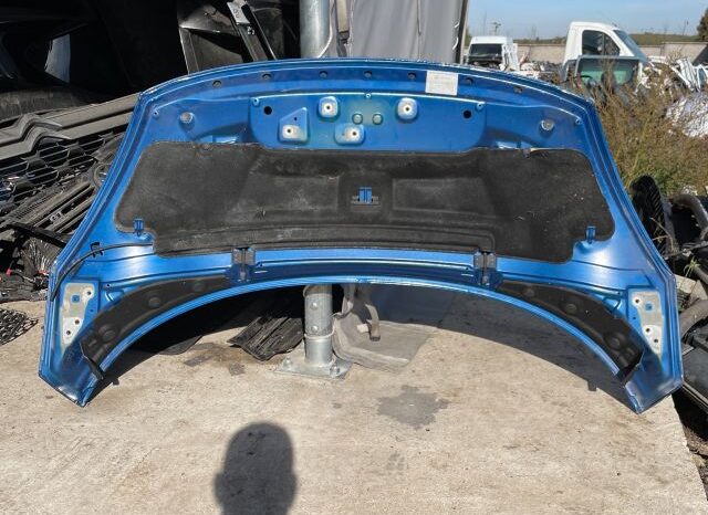 
								RENAULT Motorháztető full									