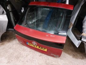 TOYOTA Csomagtérajtó (Részeivel)