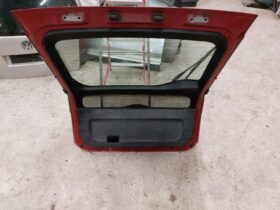 TOYOTA Csomagtérajtó (Részeivel)