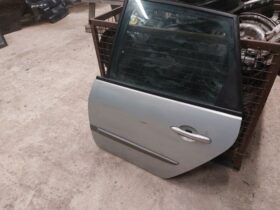RENAULT Bal hátsó Ajtó (Részeivel)