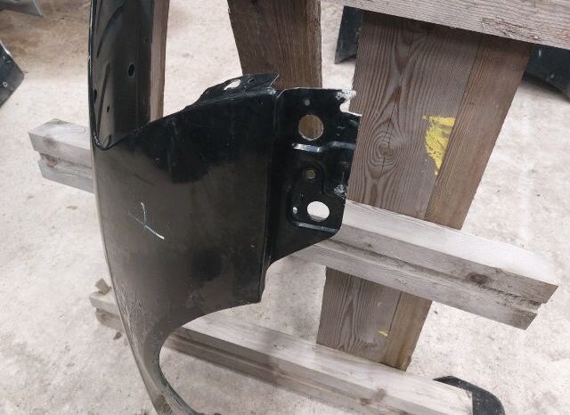 
								AUDI Jobb első Sárvédő full									