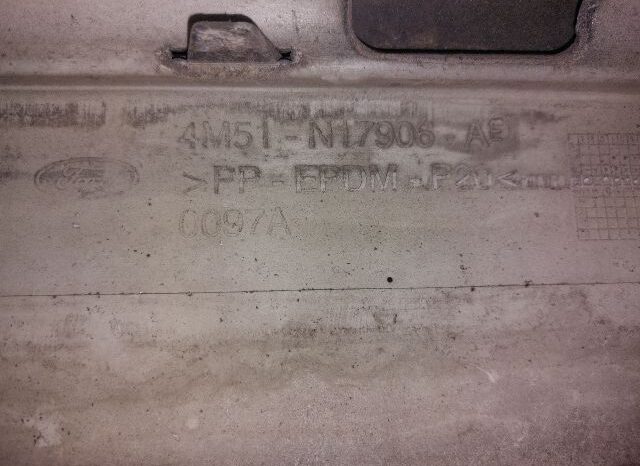 
								FORD Hátsó Lökhárító (Részeivel) full									