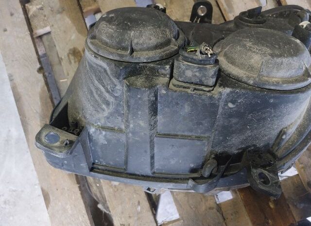 
								FIAT Jobb Fényszóró full									
