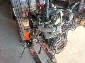 SUZUKI Komplett Motor (Segédberendezésekkel)