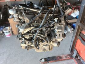 SUZUKI Komplett Motor (Segédberendezésekkel)