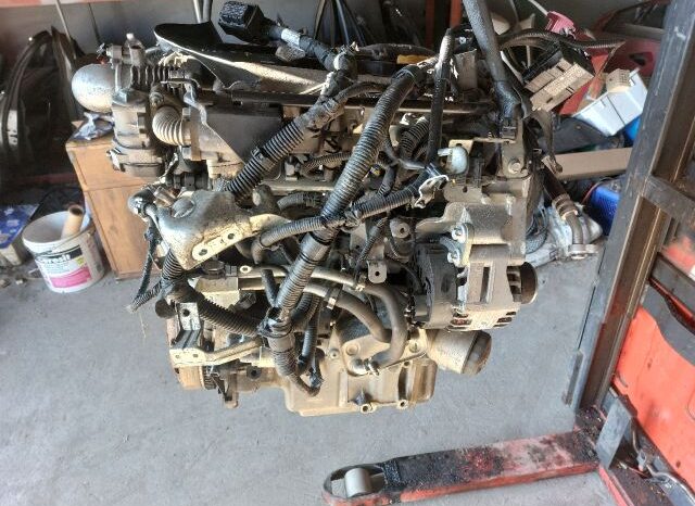 
								SUZUKI Komplett Motor (Segédberendezésekkel) full									