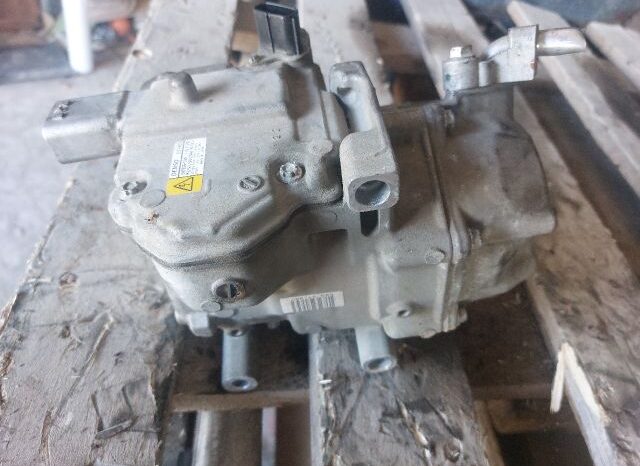 
								TOYOTA Klímakompresszor full									