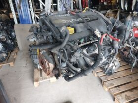 OPEL Komplett Motor (Segédberendezésekkel)