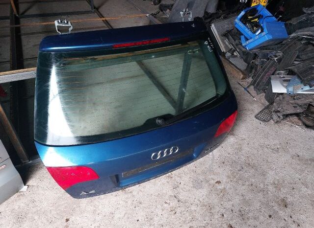 
								AUDI Motorháztető full									