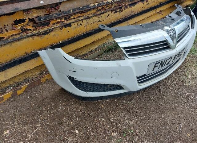 
								OPEL Első Lökhárító (Részeivel) full									