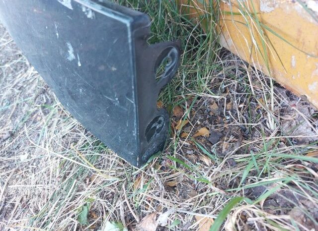 
								RENAULT Jobb első Sárvédő full									