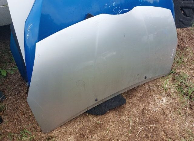 
								TOYOTA Motorháztető full									