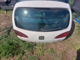 SEAT Csomagtérajtó (Részeivel)